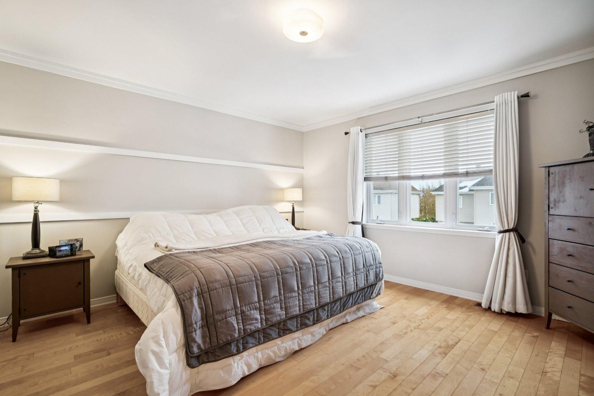 









35


Rue de Ségovie

,
Candiac,




QC
J5R6Y2

