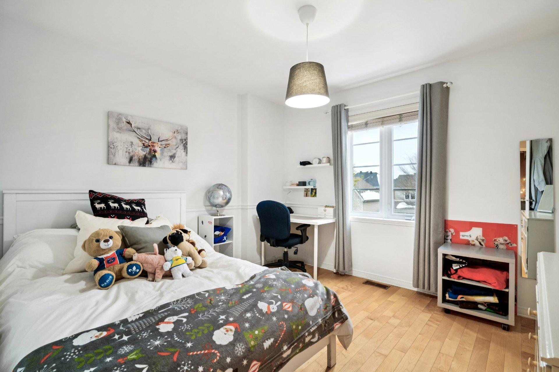 









35


Rue de Ségovie

,
Candiac,




QC
J5R6Y2

