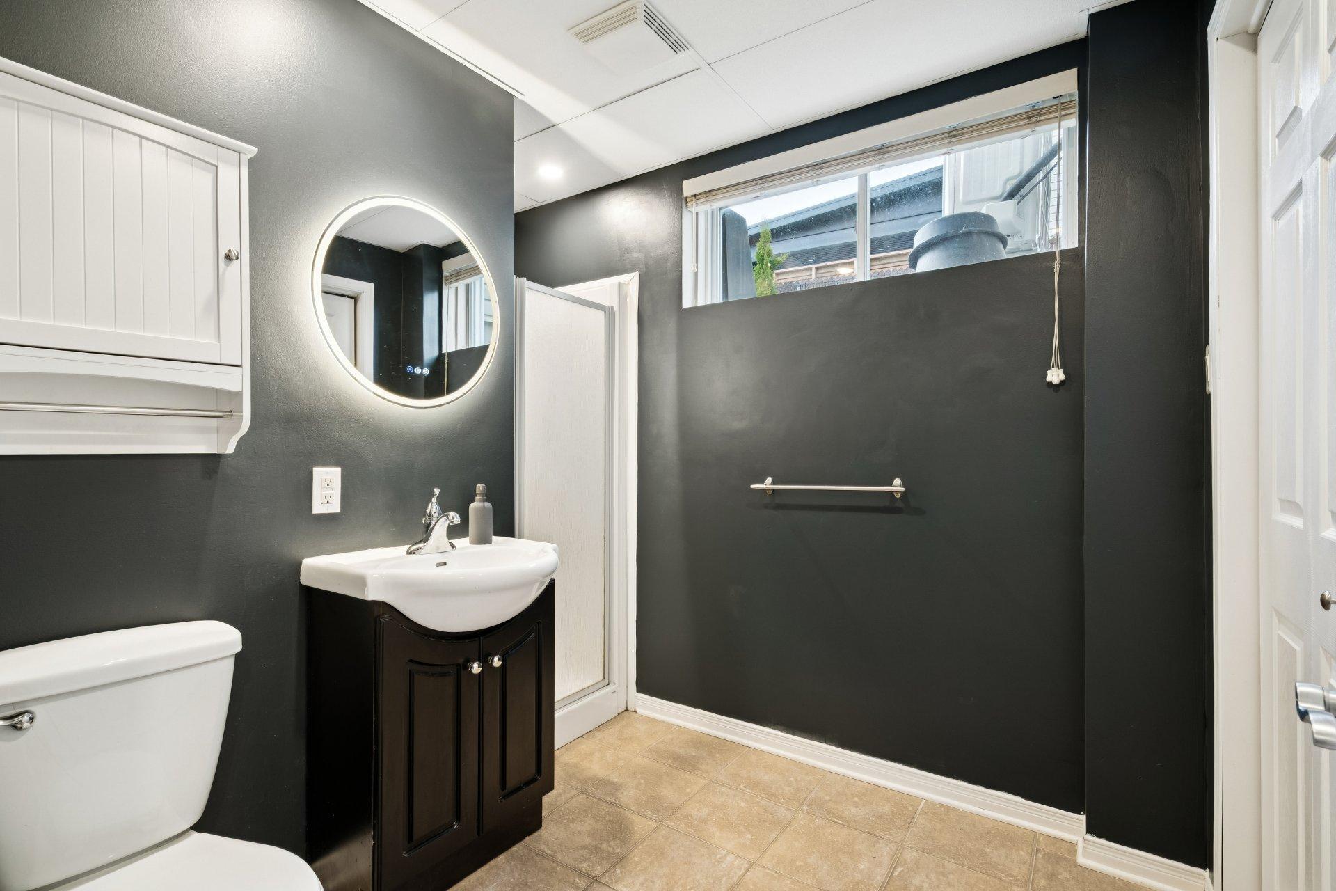 









35


Rue de Ségovie

,
Candiac,




QC
J5R6Y2

