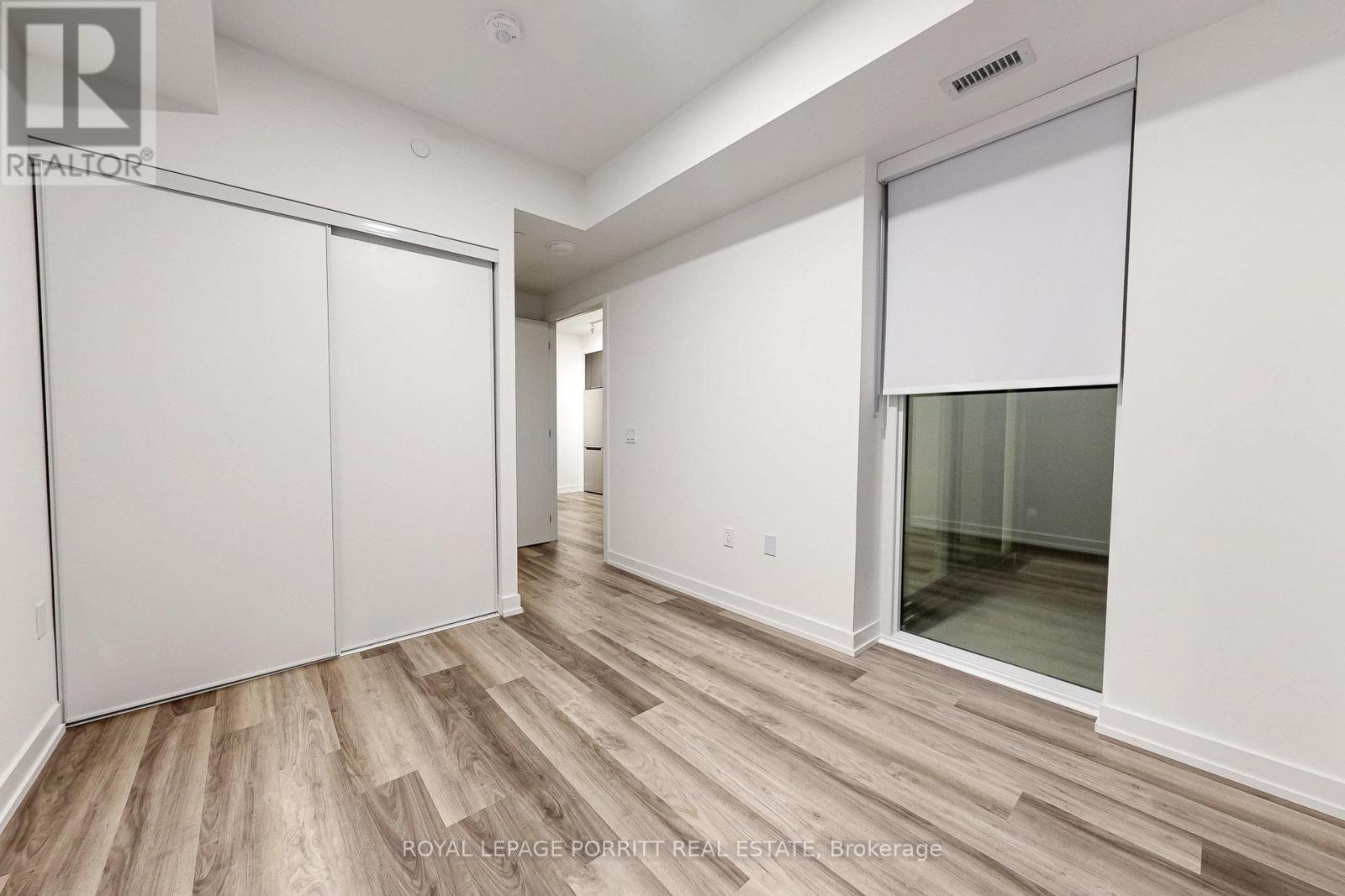 












509 - 6 CHARTWELL ROAD

,
Toronto,




Ontario
M8Z4E8

