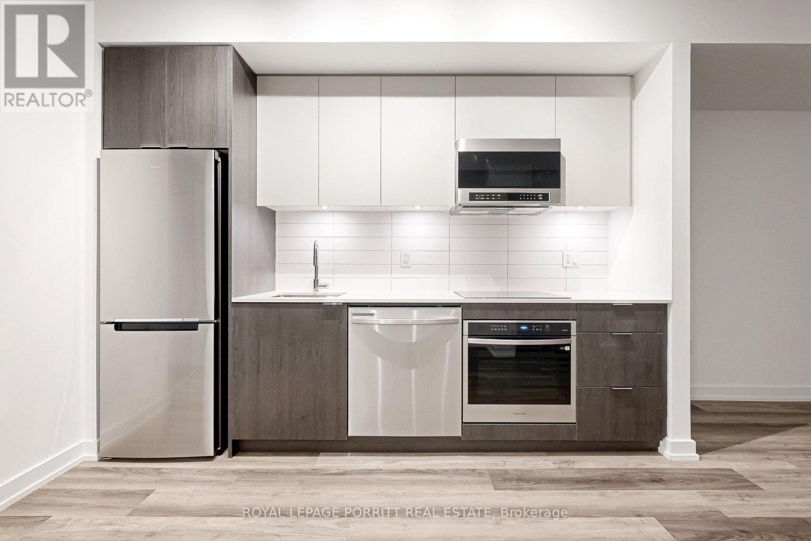 












509 - 6 CHARTWELL ROAD

,
Toronto,




Ontario
M8Z4E8

