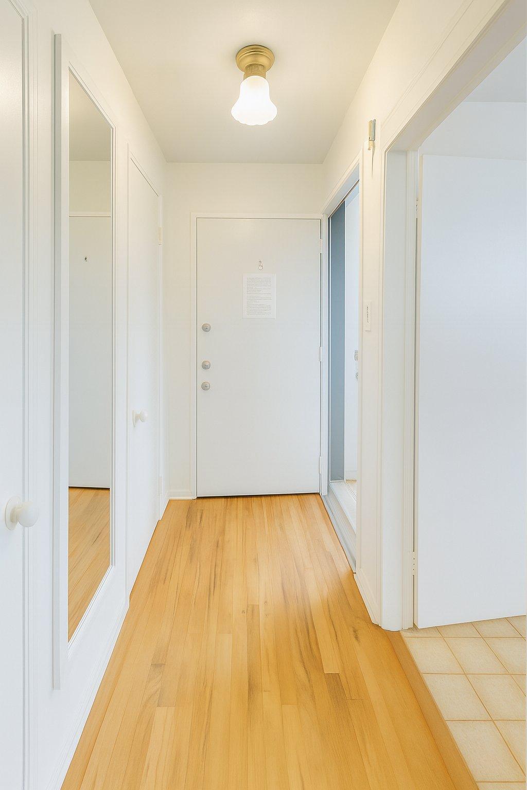 









7415


Av. Bloomfield

, 9,
Montréal (Villeray/Saint-Michel/Parc-Extension),




QC
H3N2H2

