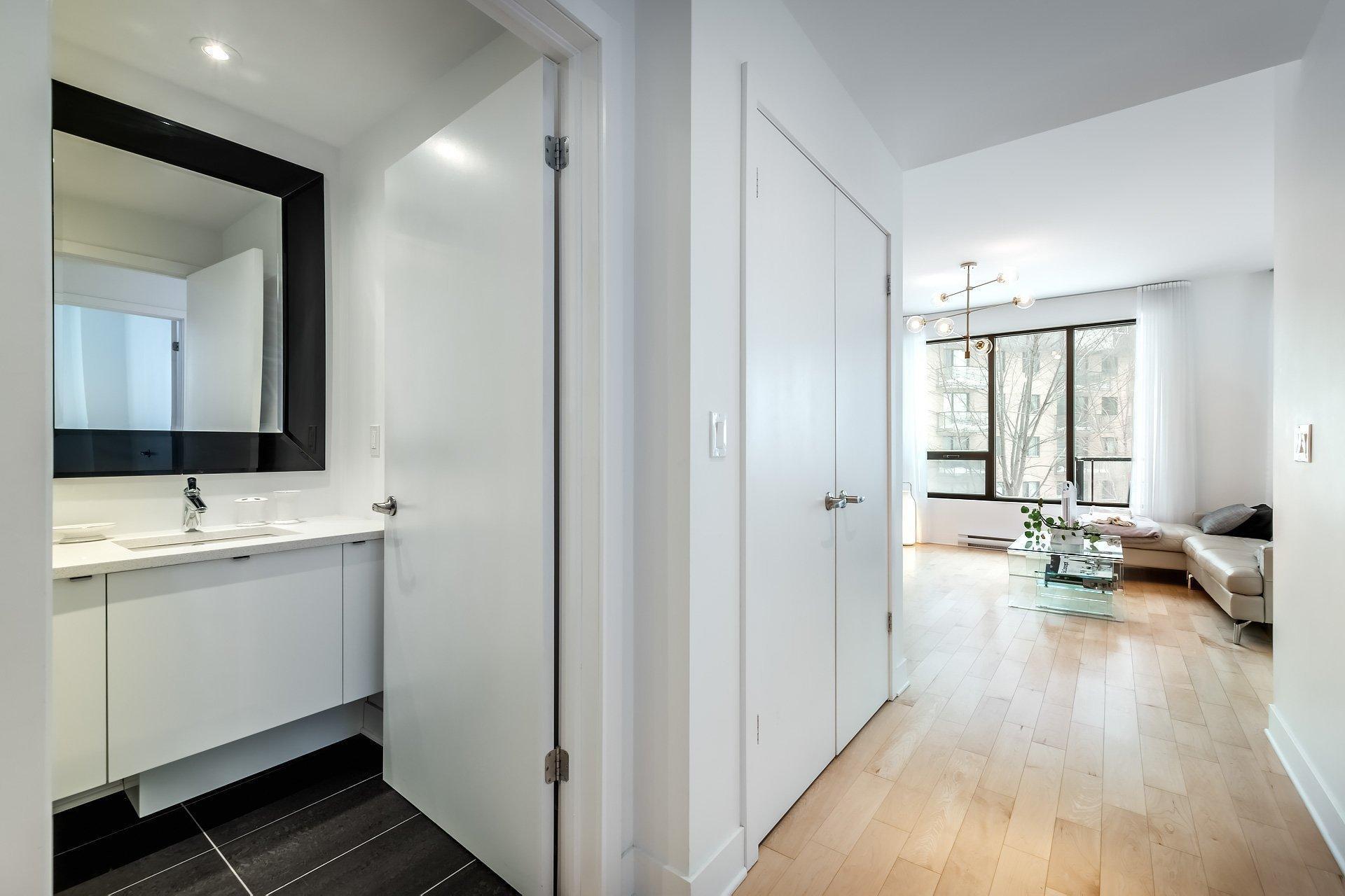 









7317


Av. Victoria

, 211,
Montréal (Côte-des-Neiges/Notre-Dame-de-Grâce),




QC
H4P0A3

