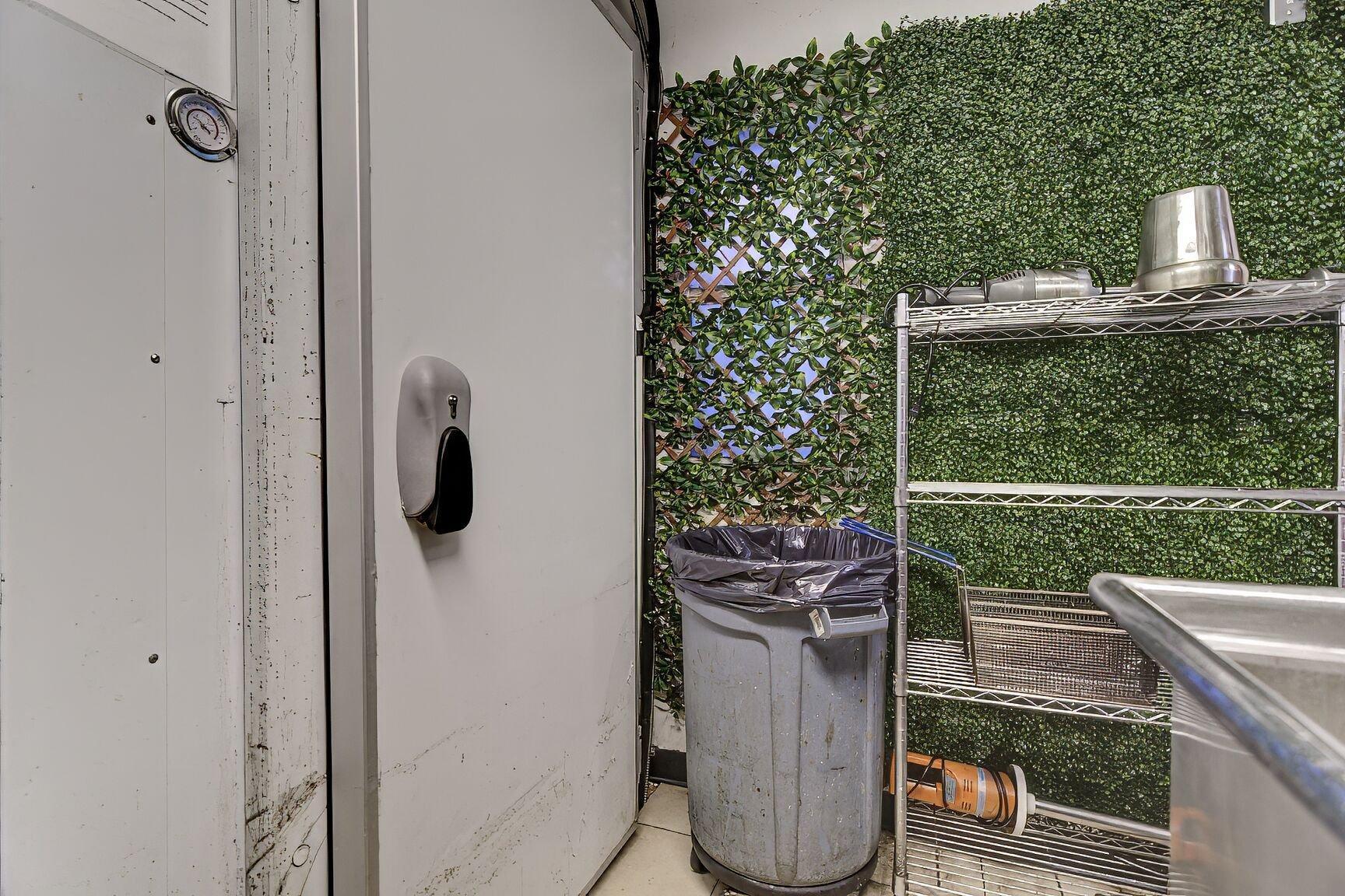 









2


Rue Non Disponible-Unavailable

,
Montréal (Le Sud-Ouest),




QC
H4T0A6

