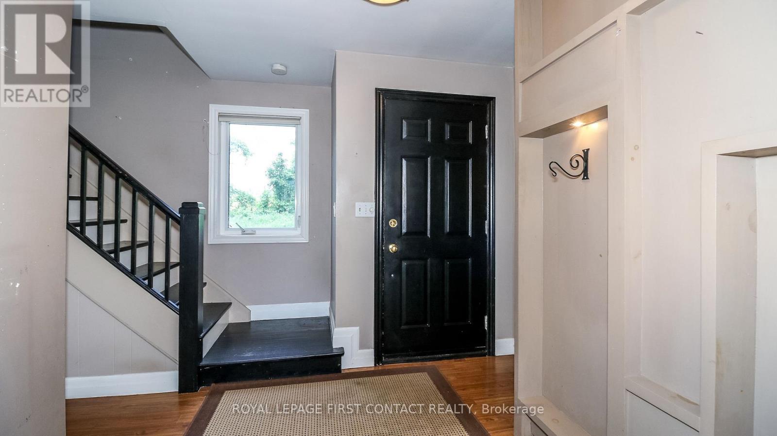 












953 RIDGE ROAD W

,
Oro-Medonte,




Ontario
L0L2E0

