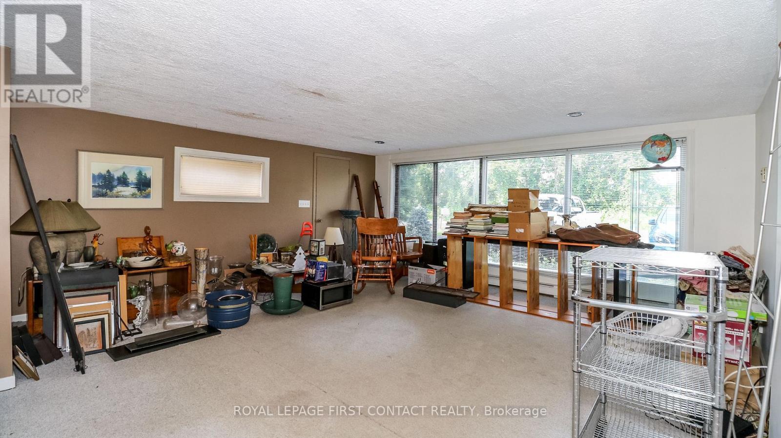 












953 RIDGE ROAD W

,
Oro-Medonte,




Ontario
L0L2E0

