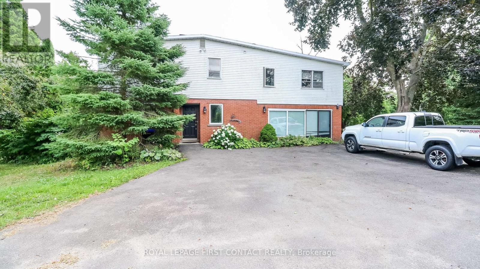












953 RIDGE ROAD W

,
Oro-Medonte,




Ontario
L0L2E0


