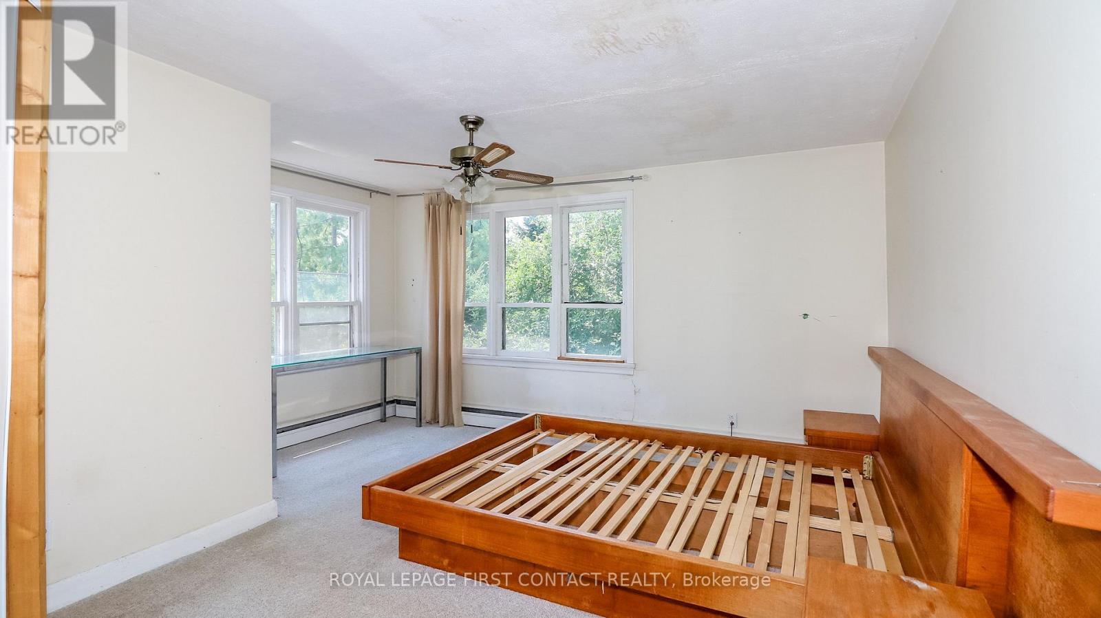 












953 RIDGE ROAD W

,
Oro-Medonte,




Ontario
L0L2E0

