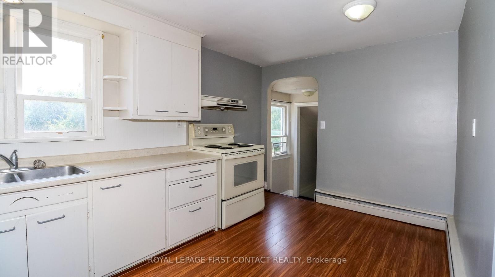 












953 RIDGE ROAD W

,
Oro-Medonte,




Ontario
L0L2E0

