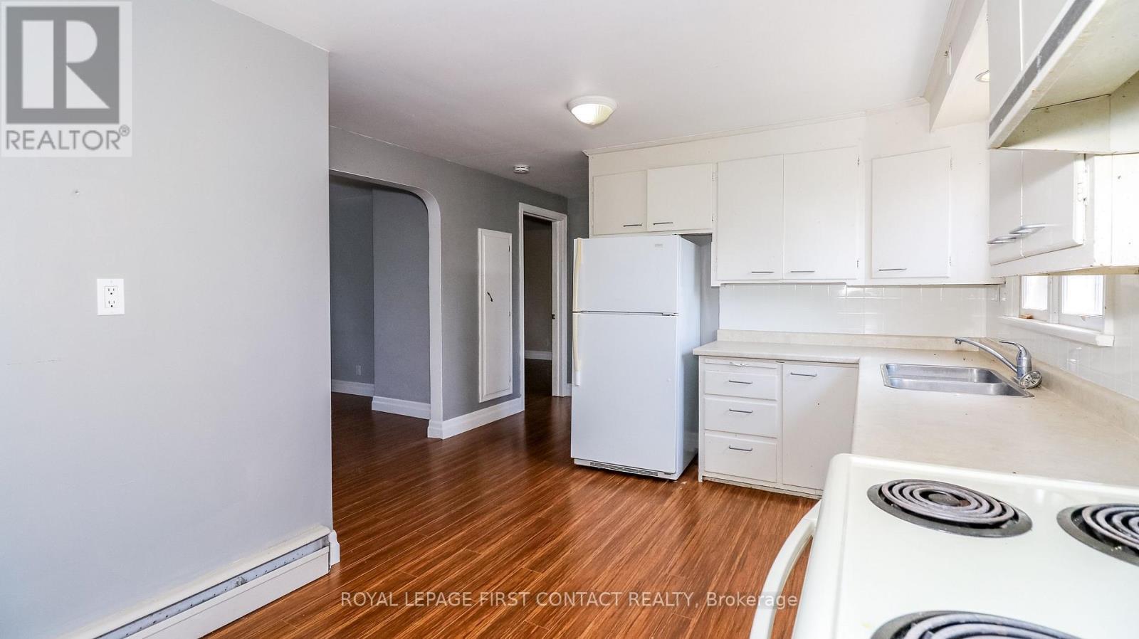 












953 RIDGE ROAD W

,
Oro-Medonte,




Ontario
L0L2E0

