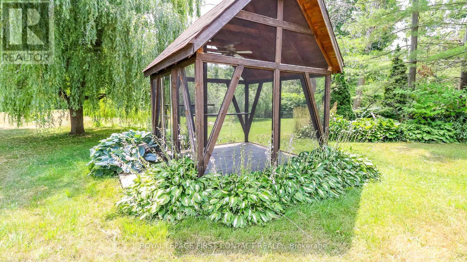 












953 RIDGE ROAD W

,
Oro-Medonte,




Ontario
L0L2E0

