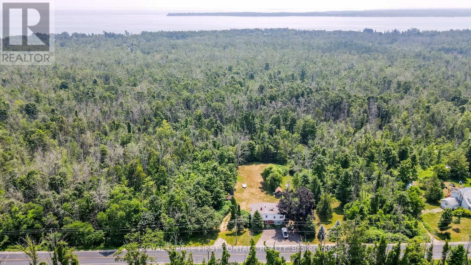 












953 RIDGE ROAD W

,
Oro-Medonte,




Ontario
L0L2E0

