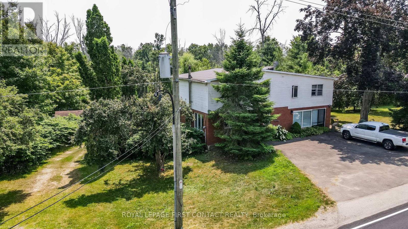 












953 RIDGE ROAD W

,
Oro-Medonte,




Ontario
L0L2E0

