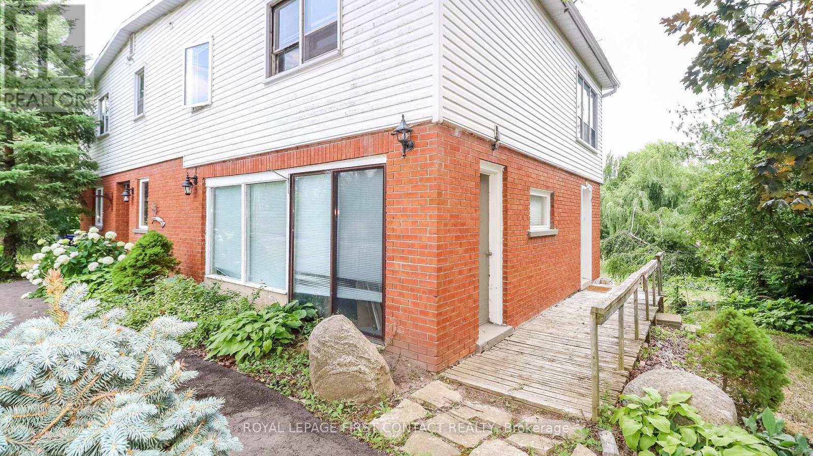 












953 RIDGE ROAD W

,
Oro-Medonte,




Ontario
L0L2E0

