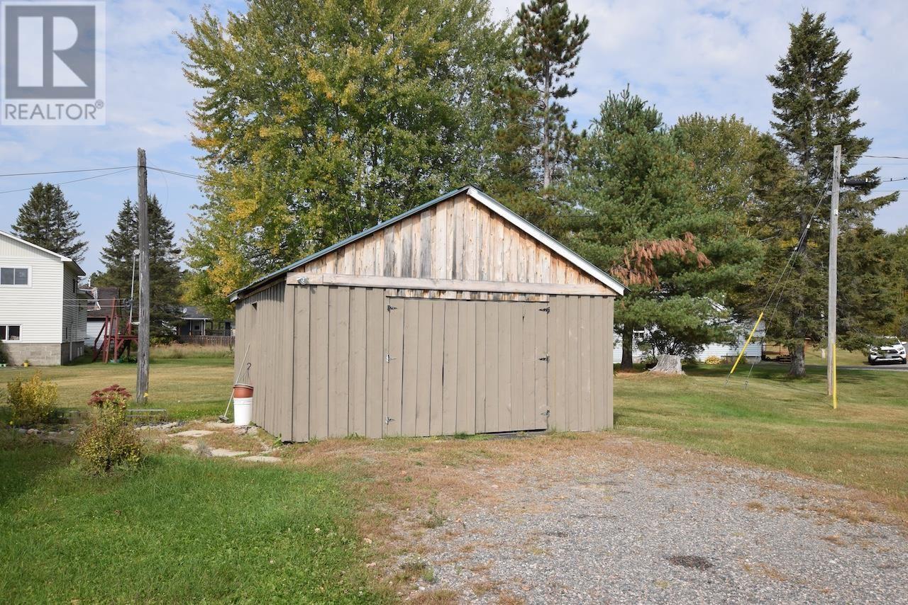 












23 Main ST

,
Iron Bridge,




Ontario
P0R1H0

