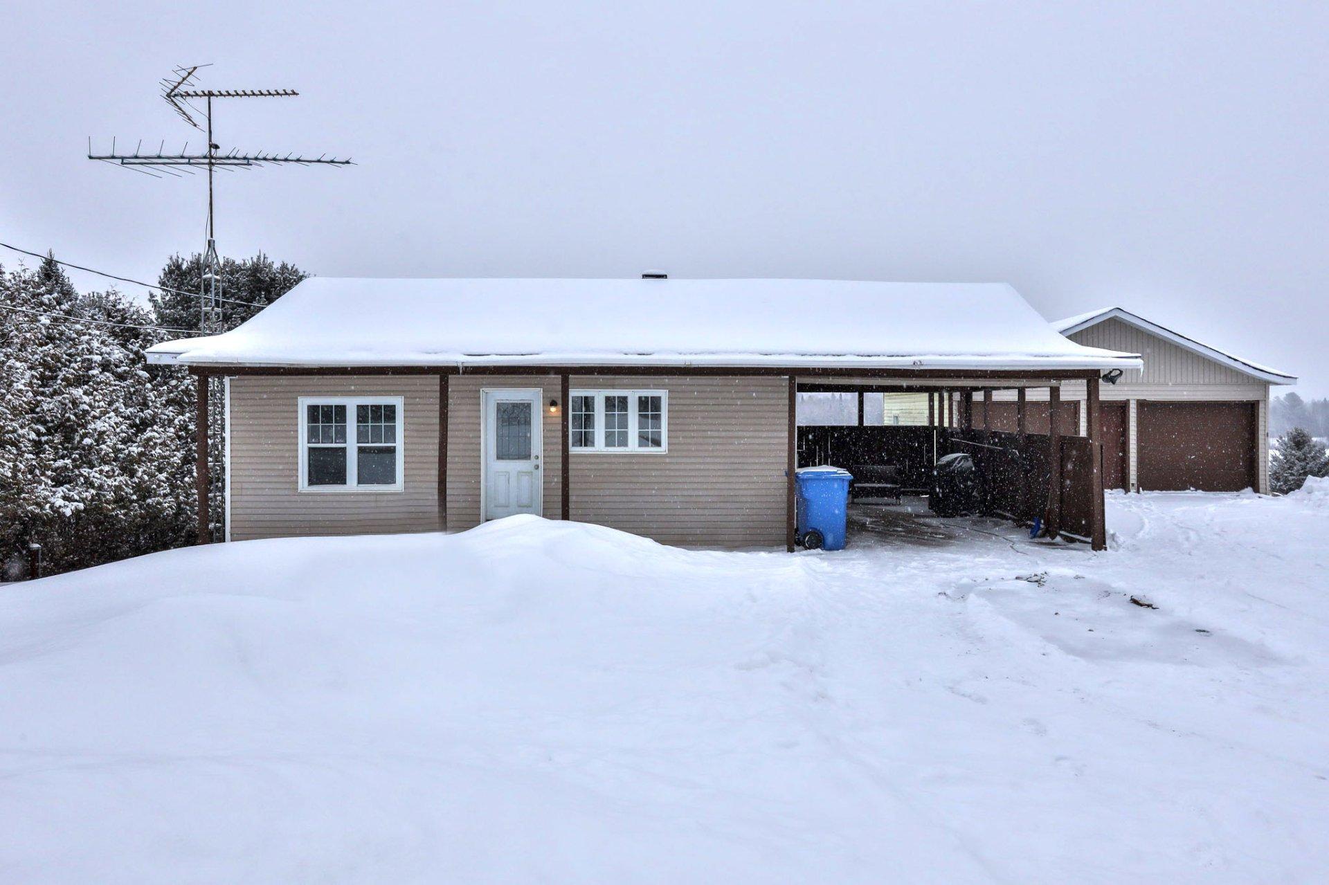 









258


Route 105

,
Messines,




QC
J0X2J0

