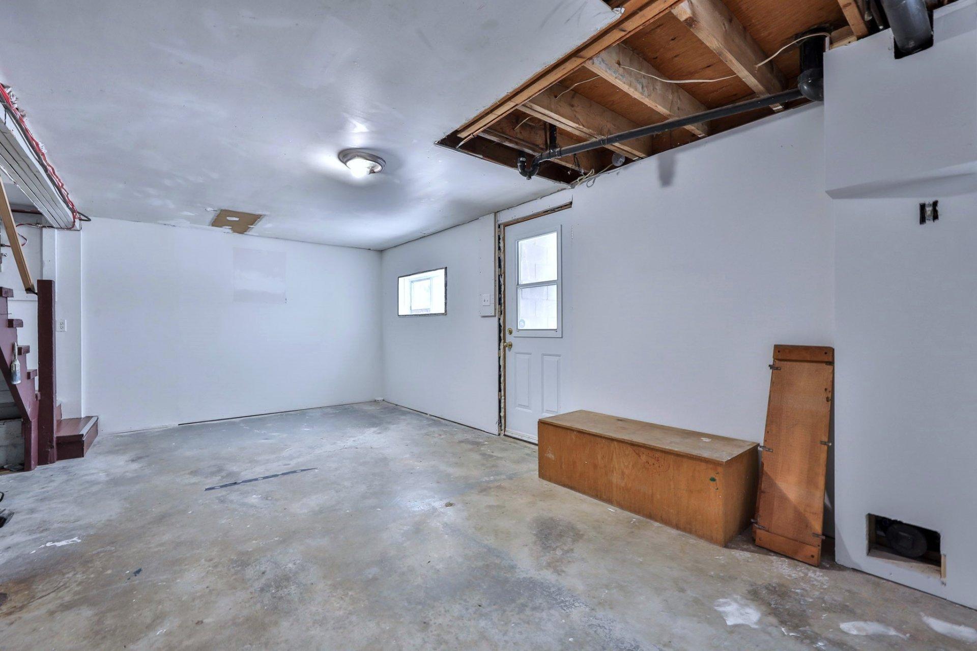 









258


Route 105

,
Messines,




QC
J0X2J0

