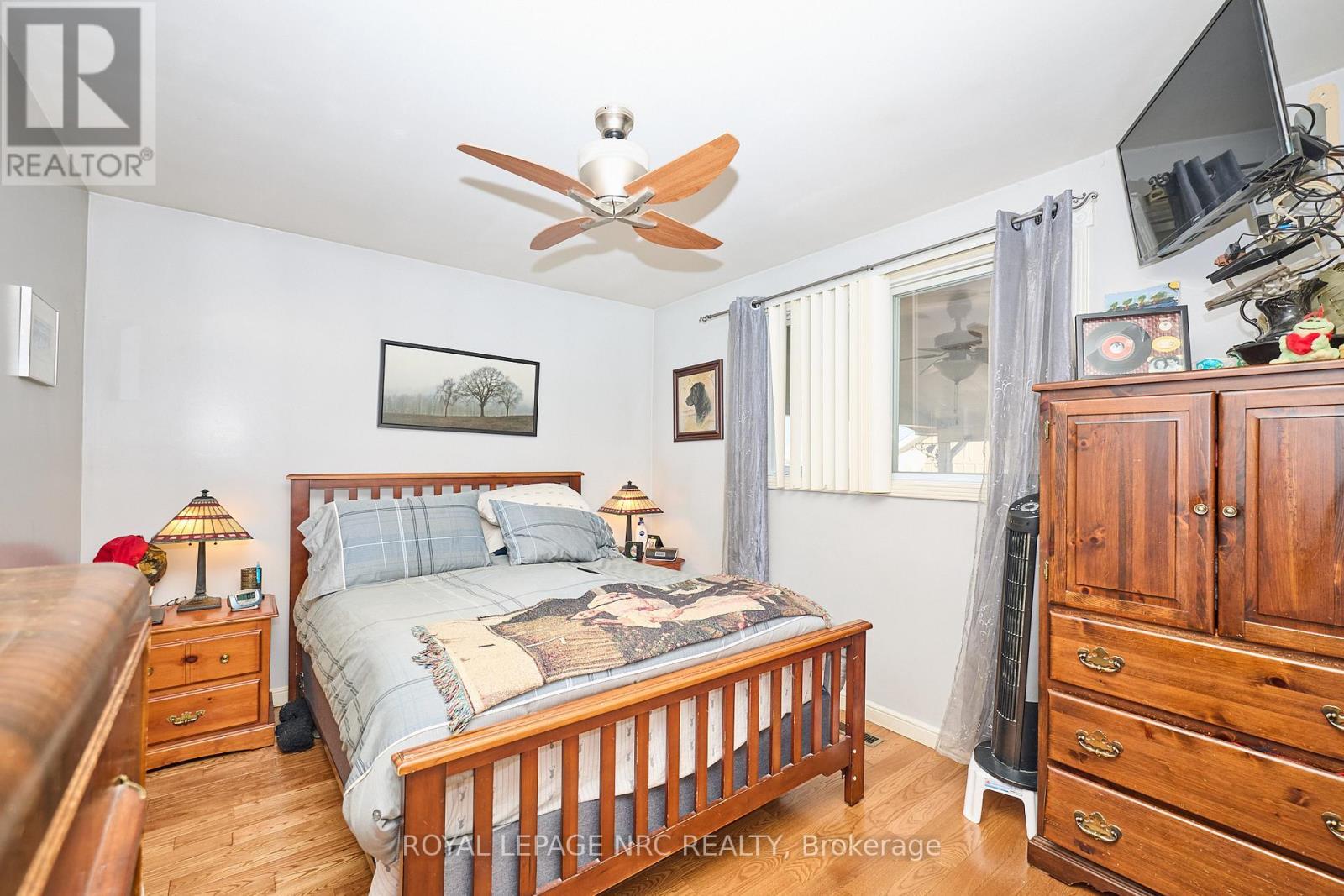 












624 BUNTING ROAD

,
St. Catharines (Bunting/Linwell),




Ontario
L2M2Z8

