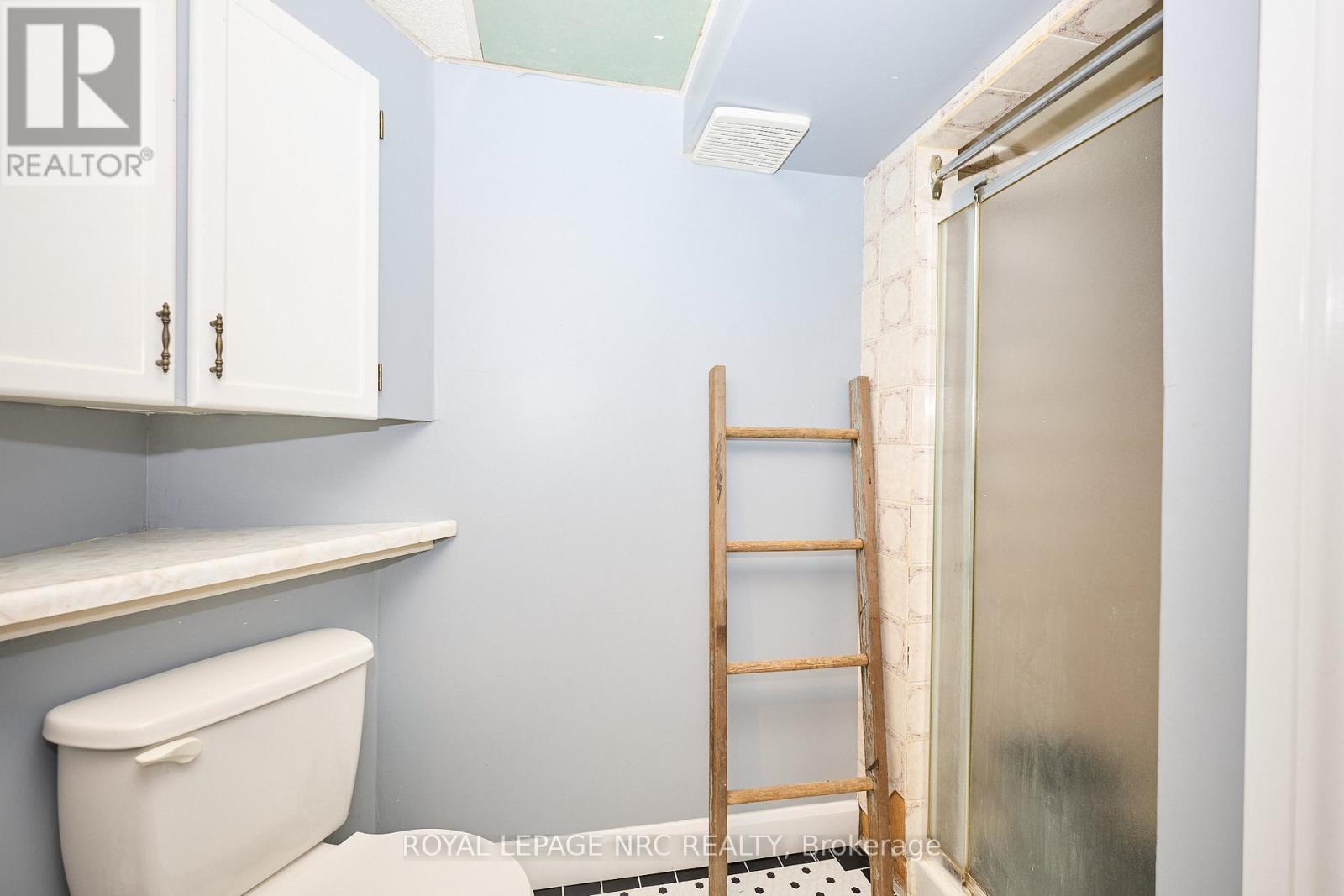 












624 BUNTING ROAD

,
St. Catharines (Bunting/Linwell),




Ontario
L2M2Z8

