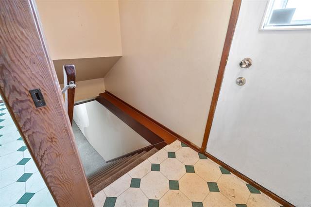 









414


MOODY

AVE,
Selkirk,




MB
R1A 0E8

