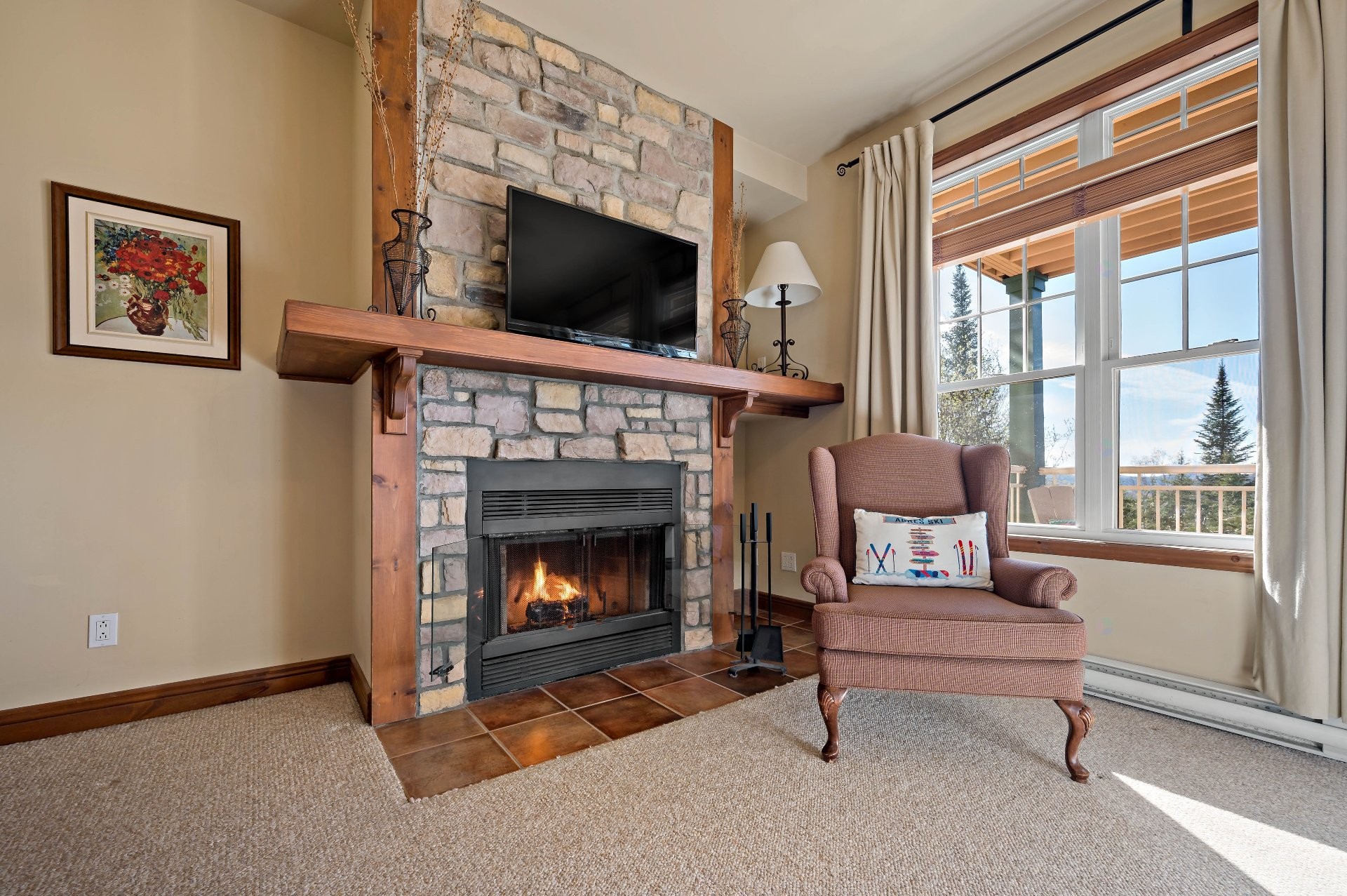 









175


Rue du Mont-Plaisant

, 4,
Mont-Tremblant,




QC
J8E1L2

