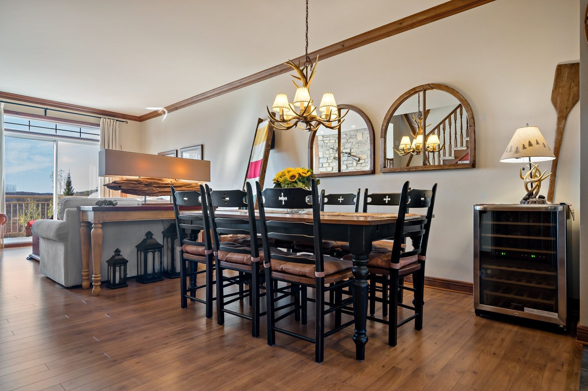 









175Z


Rue du Mont-Plaisant

, 4,
Mont-Tremblant,




QC
J8E1L2

