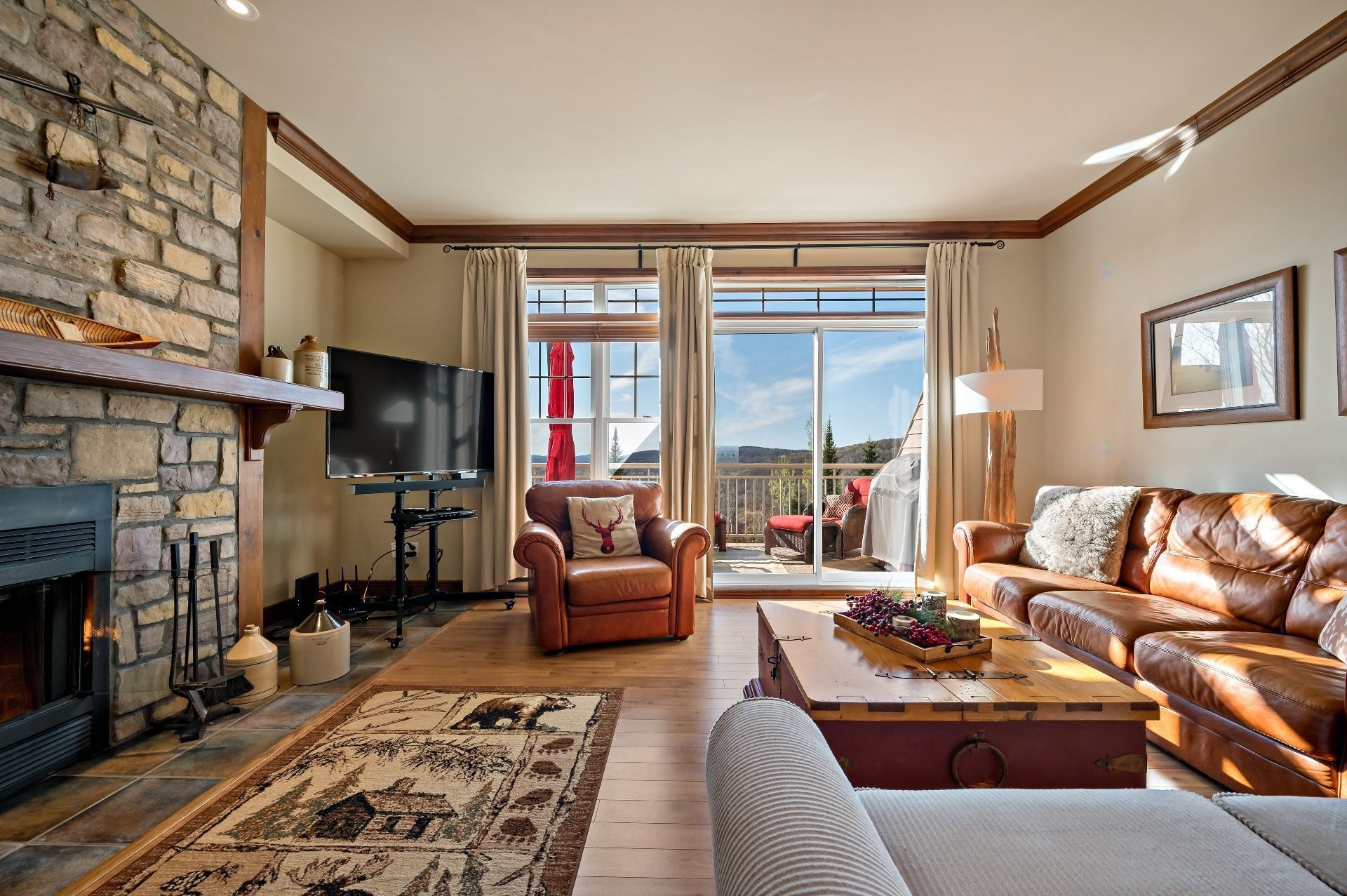 









175Z


Rue du Mont-Plaisant

, 4,
Mont-Tremblant,




QC
J8E1L2

