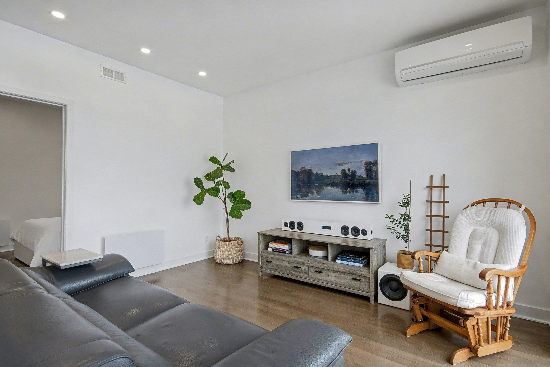 









23


Rue Arcand

,
Saint-Jean-sur-Richelieu,




QC
J2X5M6

