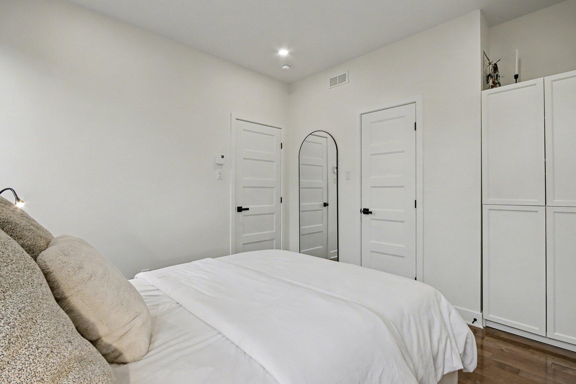 









23


Rue Arcand

,
Saint-Jean-sur-Richelieu,




QC
J2X5M6

