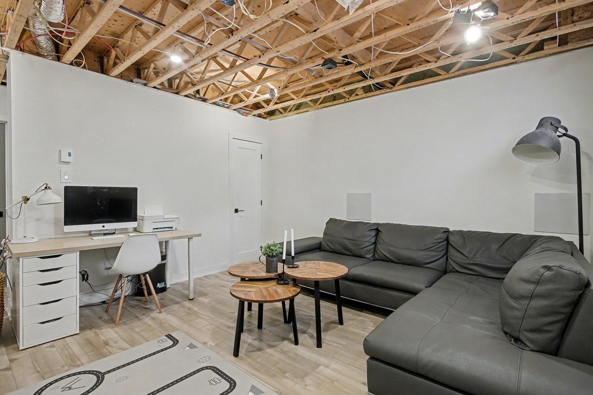 









23


Rue Arcand

,
Saint-Jean-sur-Richelieu,




QC
J2X5M6

