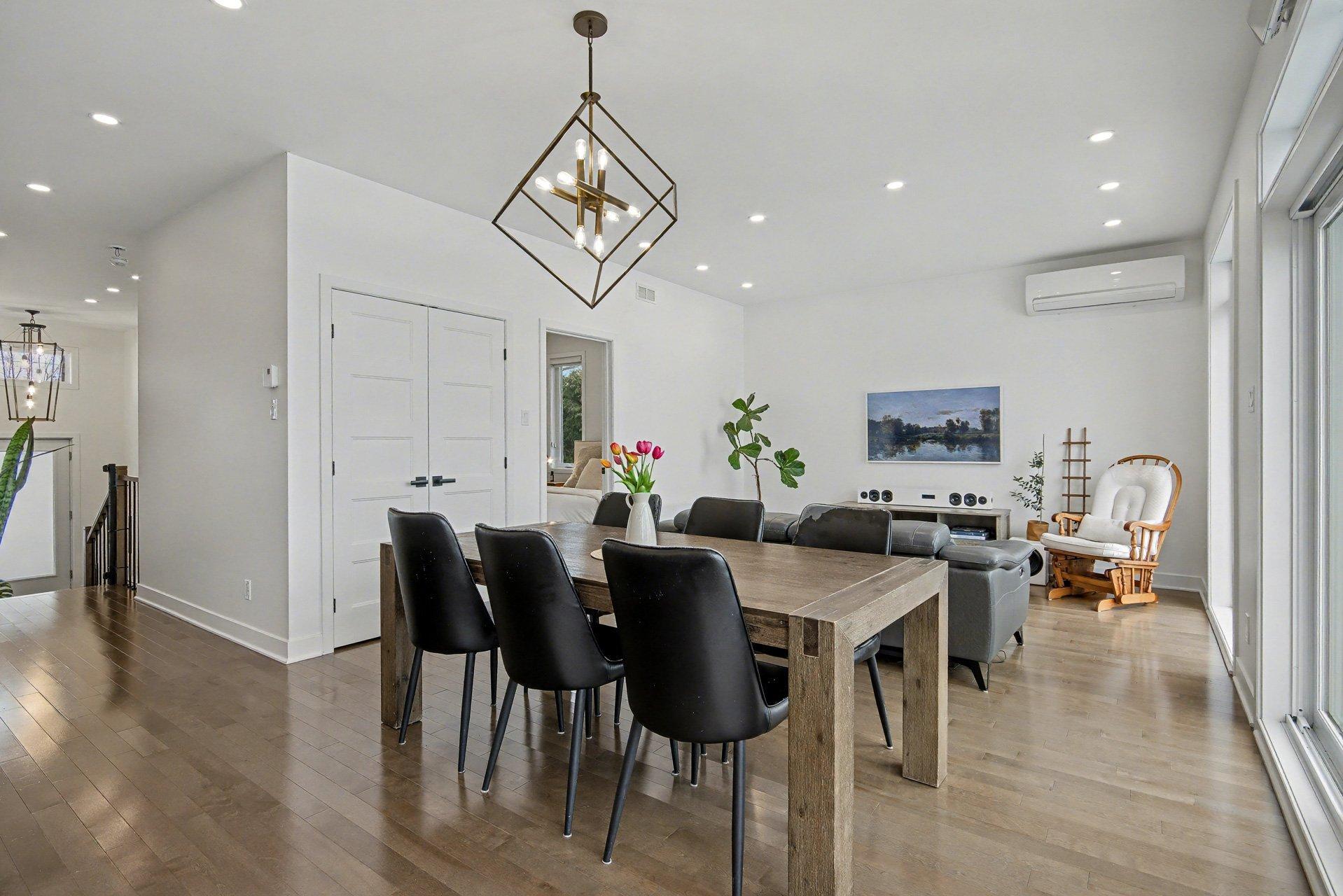 









23


Rue Arcand

,
Saint-Jean-sur-Richelieu,




QC
J2X5M6

