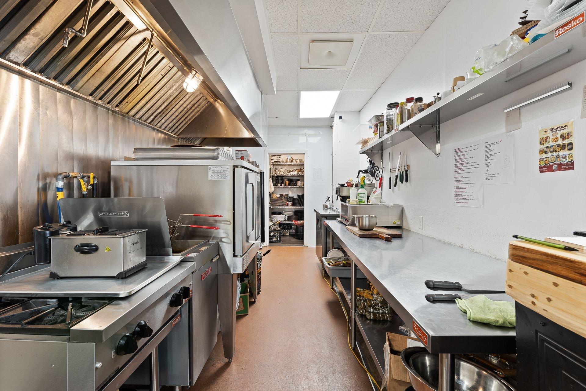 









5400


Rue du Président-Kennedy

,
Sherbrooke (Brompton/Rock Forest/Saint-Élie/Deauville),




QC
J1N2P7

