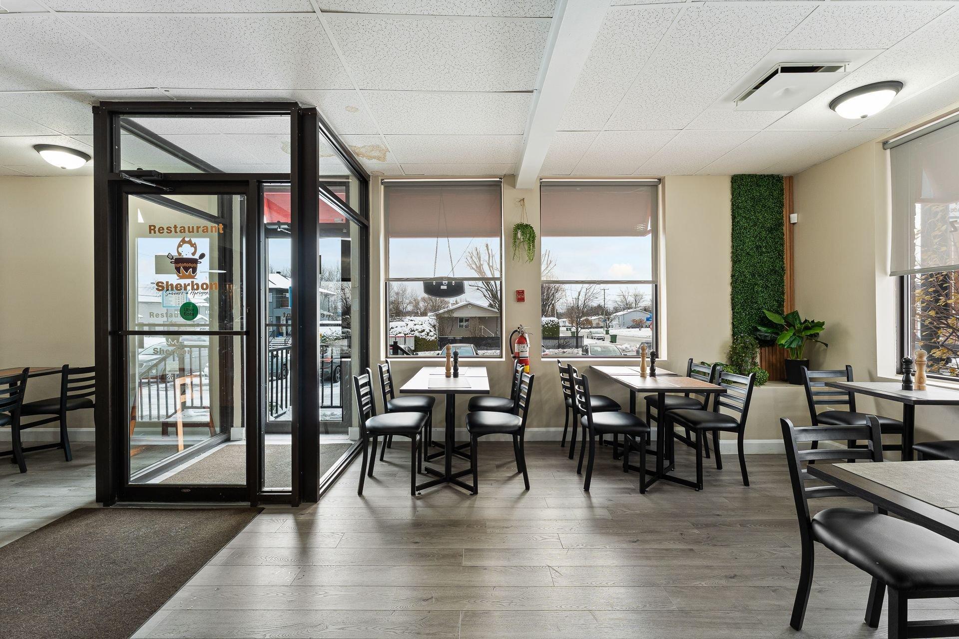 









5400


Rue du Président-Kennedy

,
Sherbrooke (Brompton/Rock Forest/Saint-Élie/Deauville),




QC
J1N2P7

