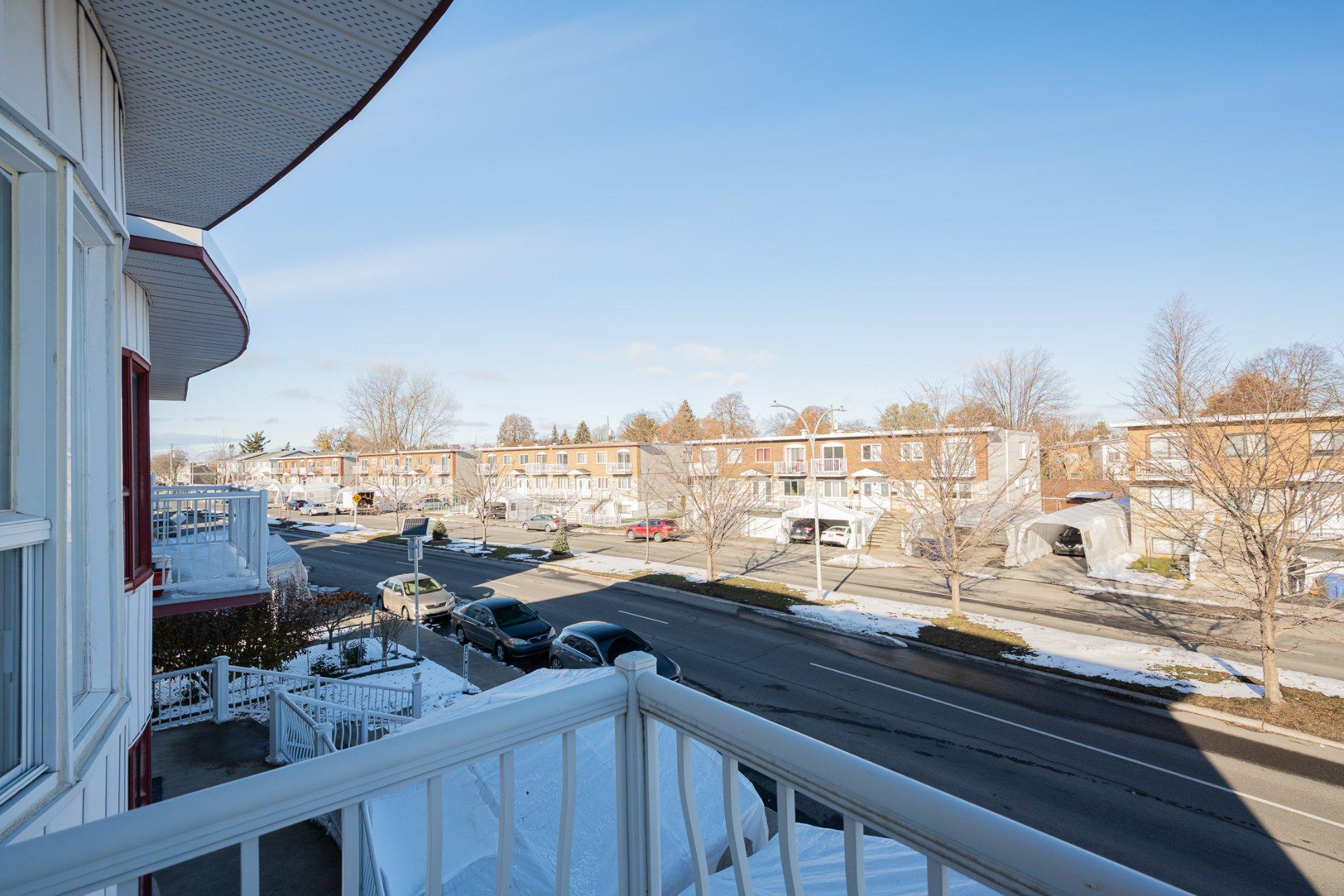 









1012


100e Avenue

,
Laval (Chomedey),




QC
H7W4A3

