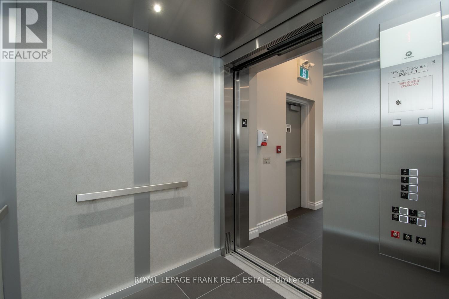 












143 BLOOR STREET W

,
Oshawa (Lakeview),




Ontario
L1J1P5

