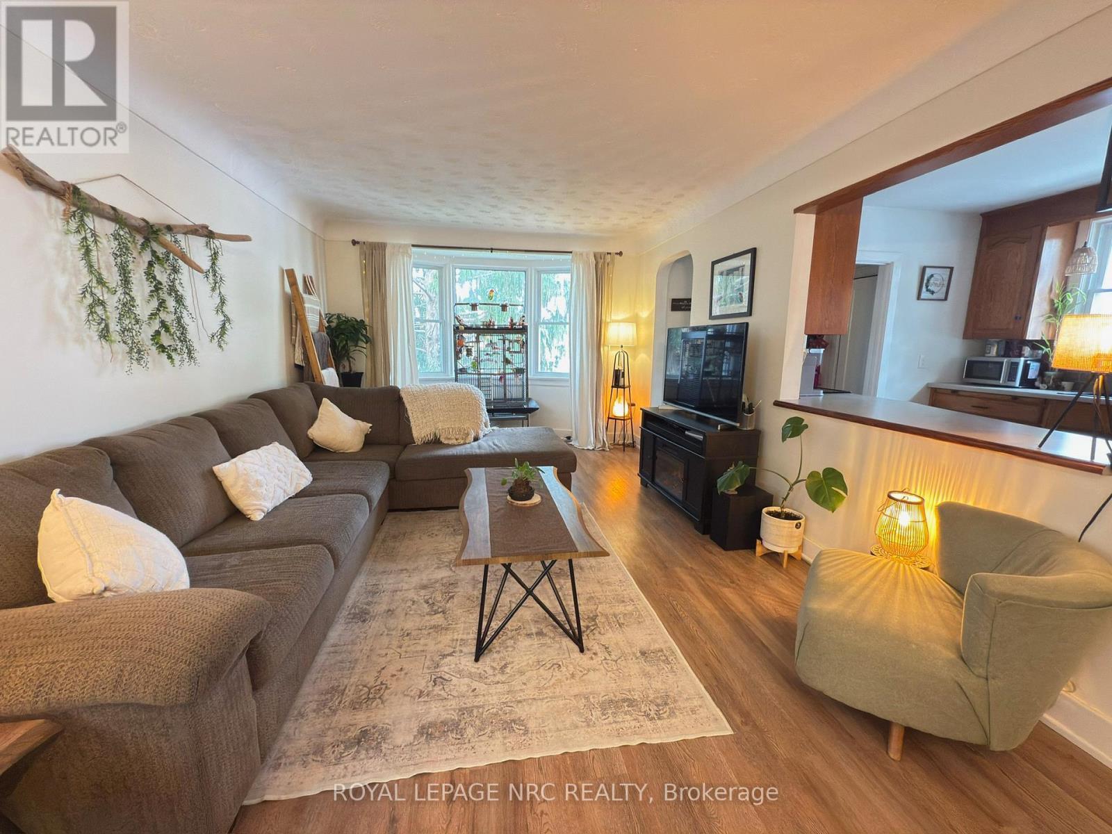 












190 CARLTON STREET

,
St. Catharines (Downtown),




Ontario
L2R1S4

