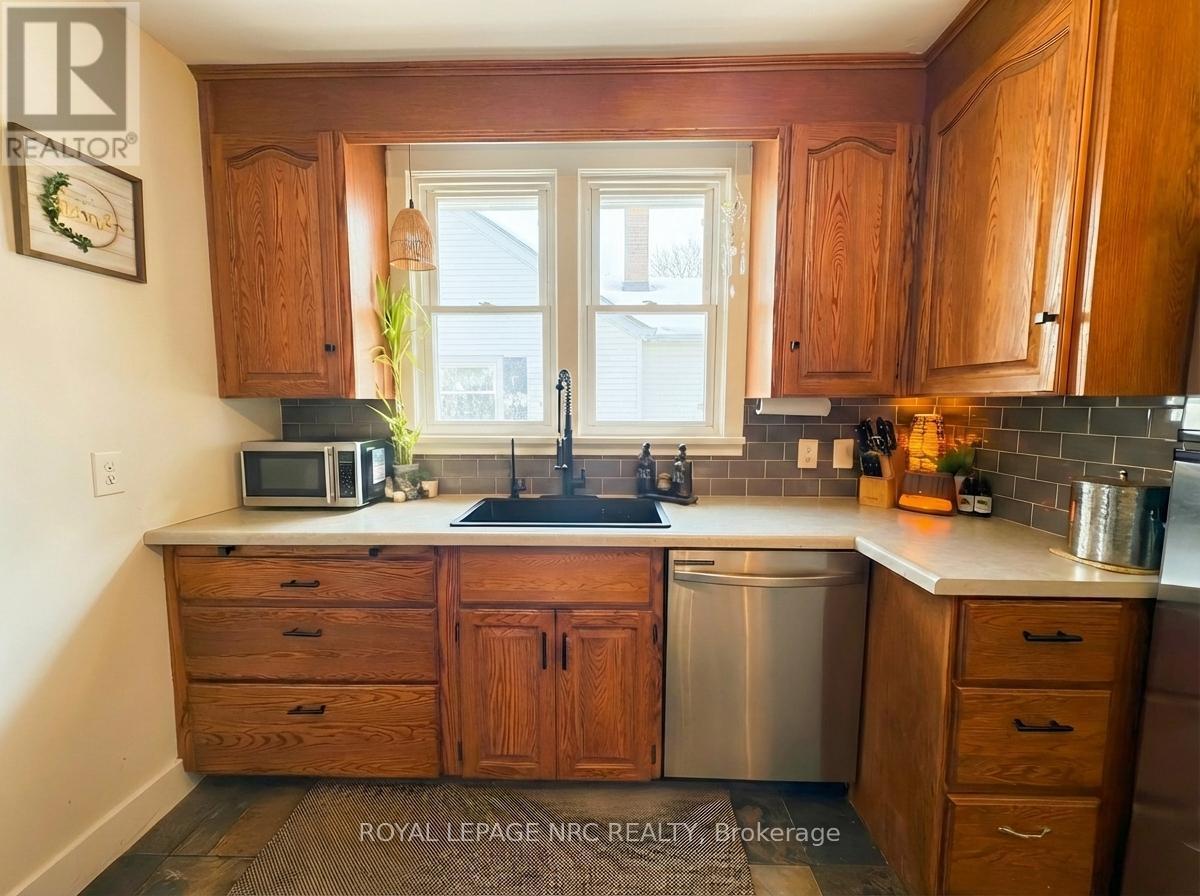 












190 CARLTON STREET

,
St. Catharines (Downtown),




Ontario
L2R1S4

