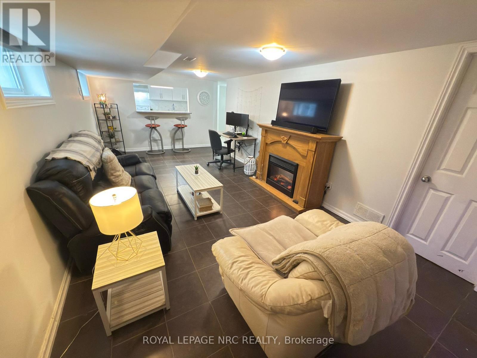 












190 CARLTON STREET

,
St. Catharines (Downtown),




Ontario
L2R1S4

