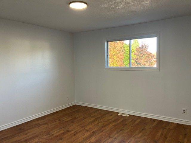 









743


Rue Périard

,
Gatineau (Buckingham),




QC
J8L3T8

