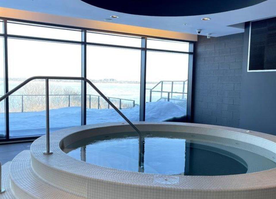 









199


Rue de la Rotonde

, 402,
Montréal (Verdun/Île-des-Soeurs),




QC
H3E0C1

