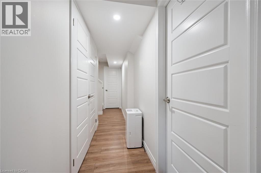 












167 ARKELL Road Unit# 16

,
Guelph,




Ontario
N1L0J9

