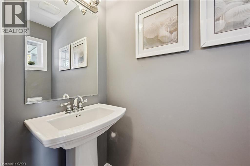 












167 ARKELL Road Unit# 16

,
Guelph,




Ontario
N1L0J9

