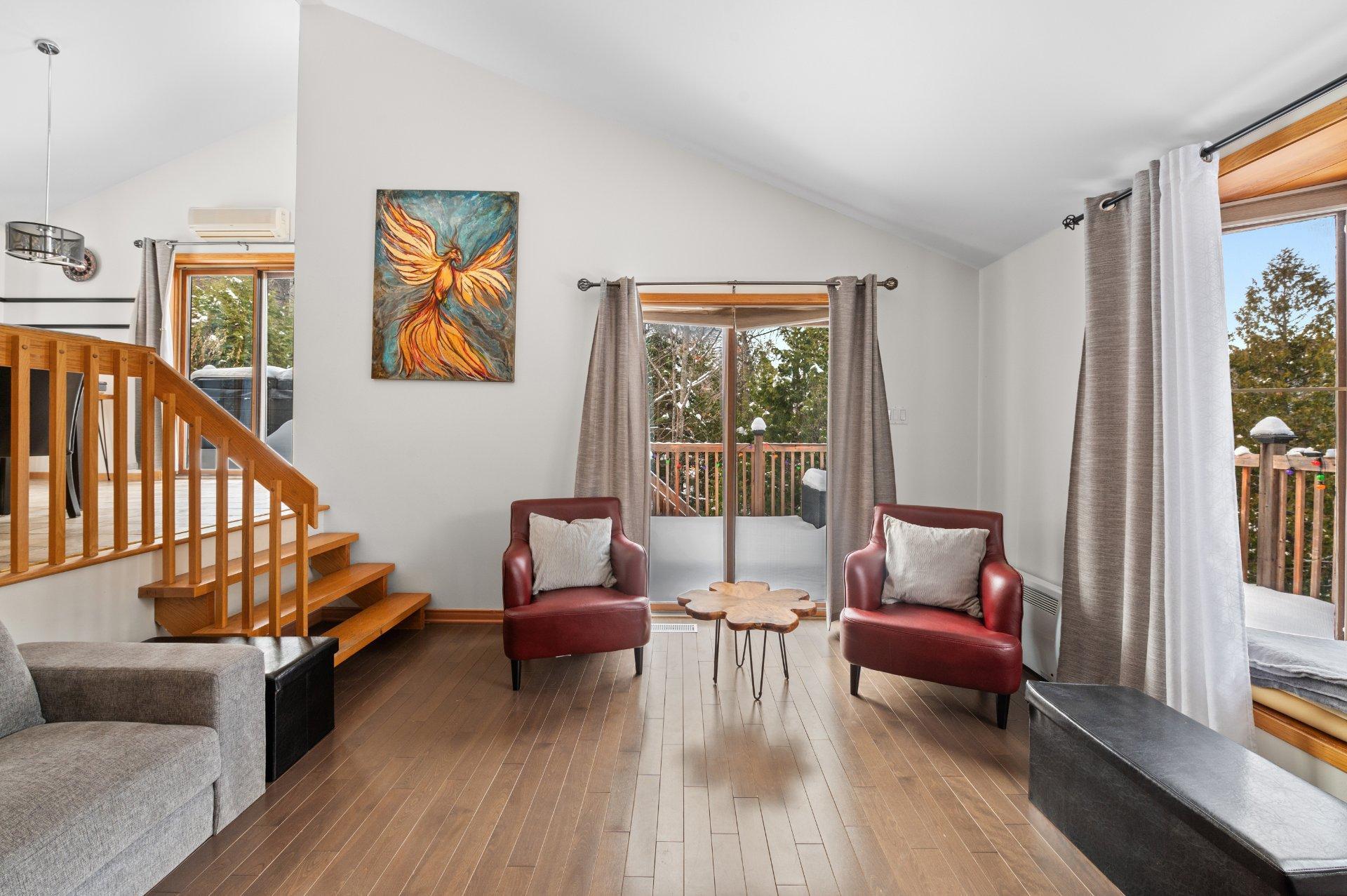 









3497


Ch. du Village

,
Saint-Adolphe-d'Howard,




QC
J0T2B0

