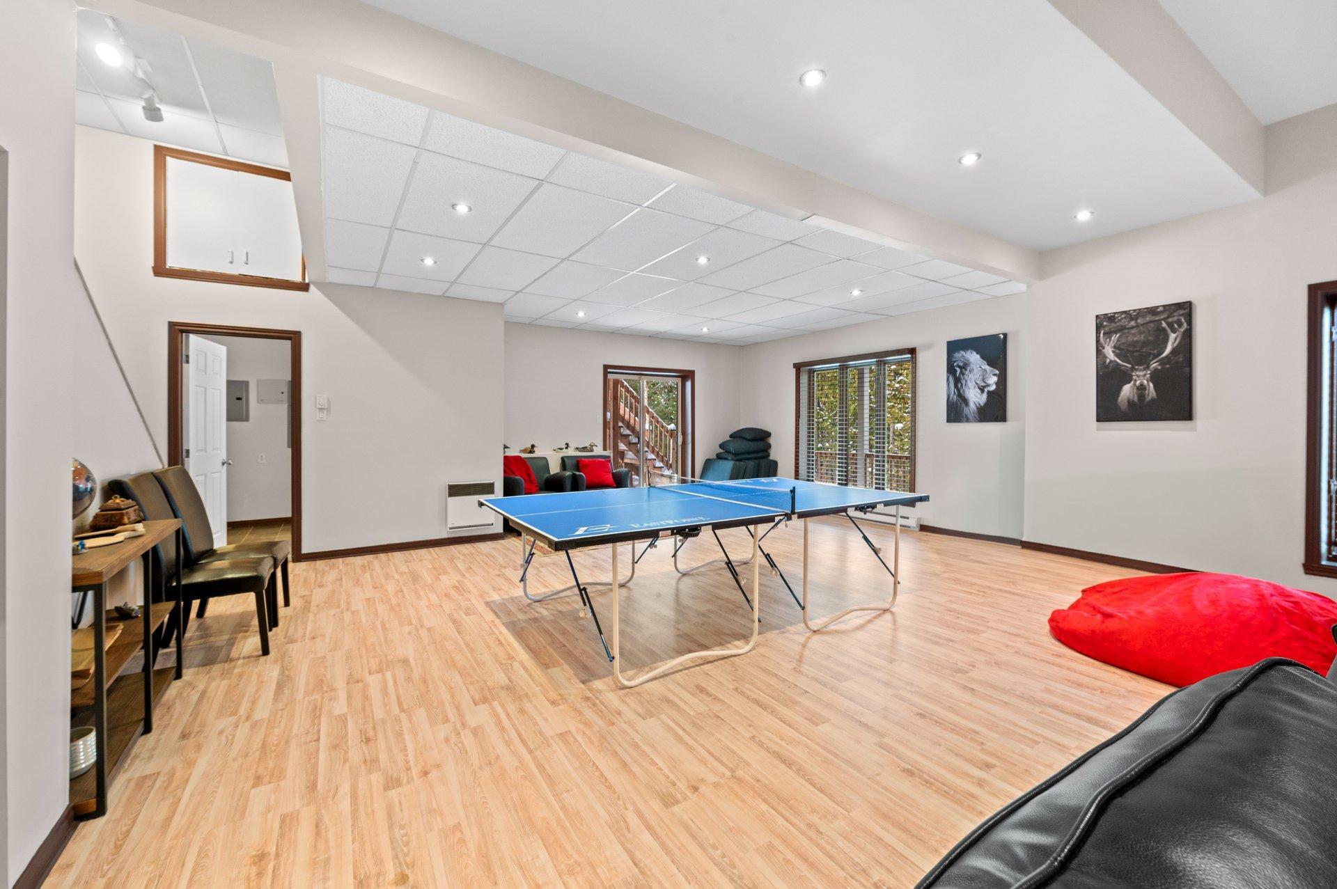 









3497


Ch. du Village

,
Saint-Adolphe-d'Howard,




QC
J0T2B0

