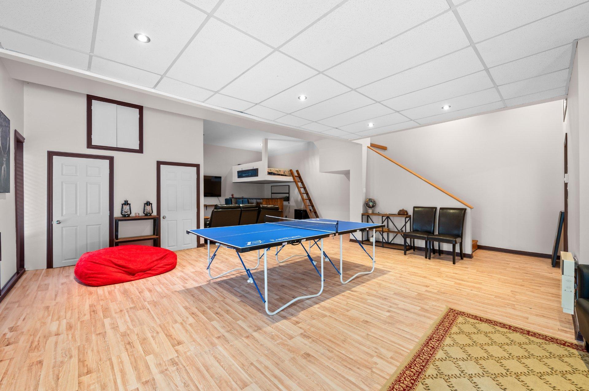 









3497


Ch. du Village

,
Saint-Adolphe-d'Howard,




QC
J0T2B0

