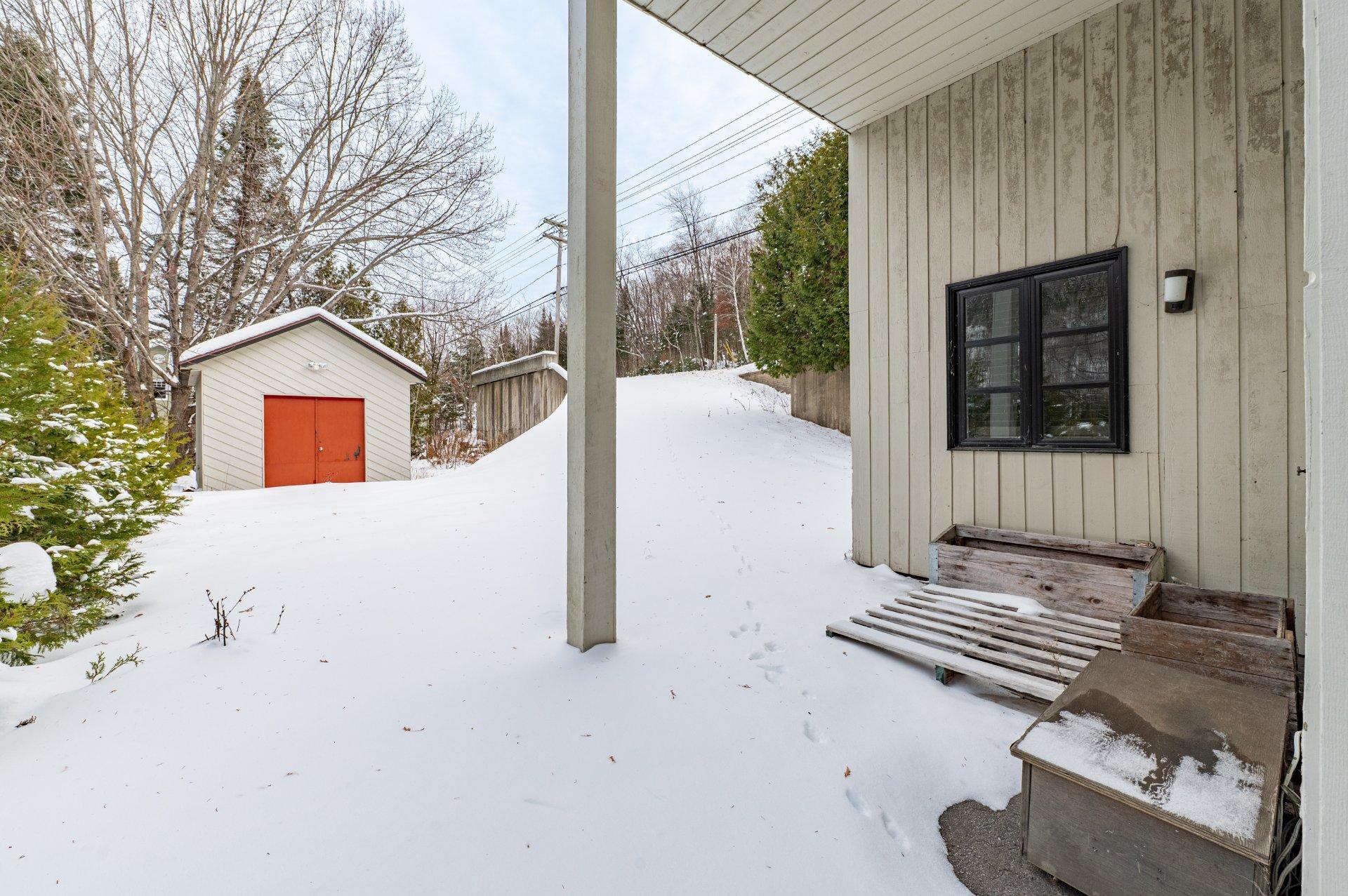 









3497


Ch. du Village

,
Saint-Adolphe-d'Howard,




QC
J0T2B0

