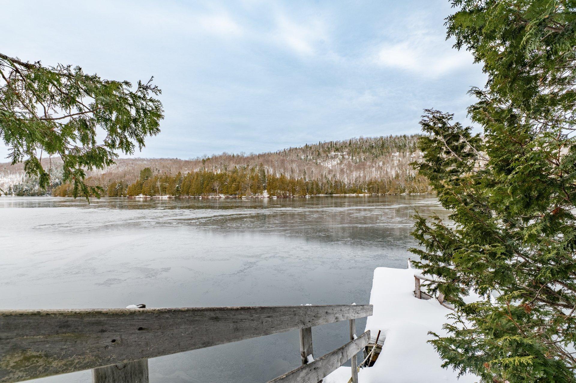 









3497


Ch. du Village

,
Saint-Adolphe-d'Howard,




QC
J0T2B0

