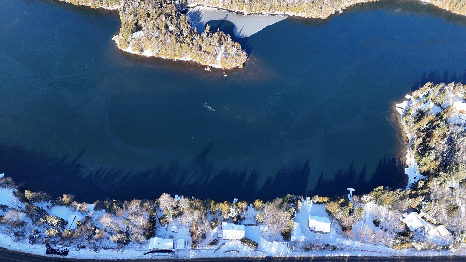 









3497


Ch. du Village

,
Saint-Adolphe-d'Howard,




QC
J0T2B0

