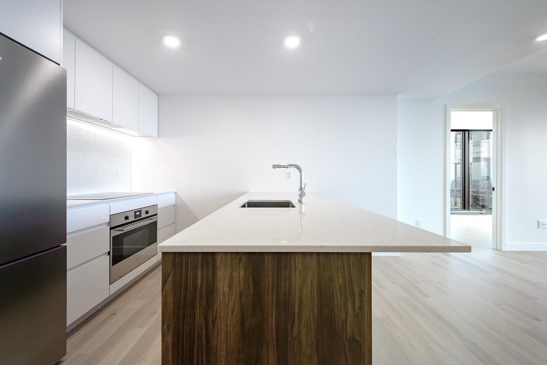 









1245


Rue De Bleury

, 3501,
Montréal (Ville-Marie),




QC
H3B0C2

