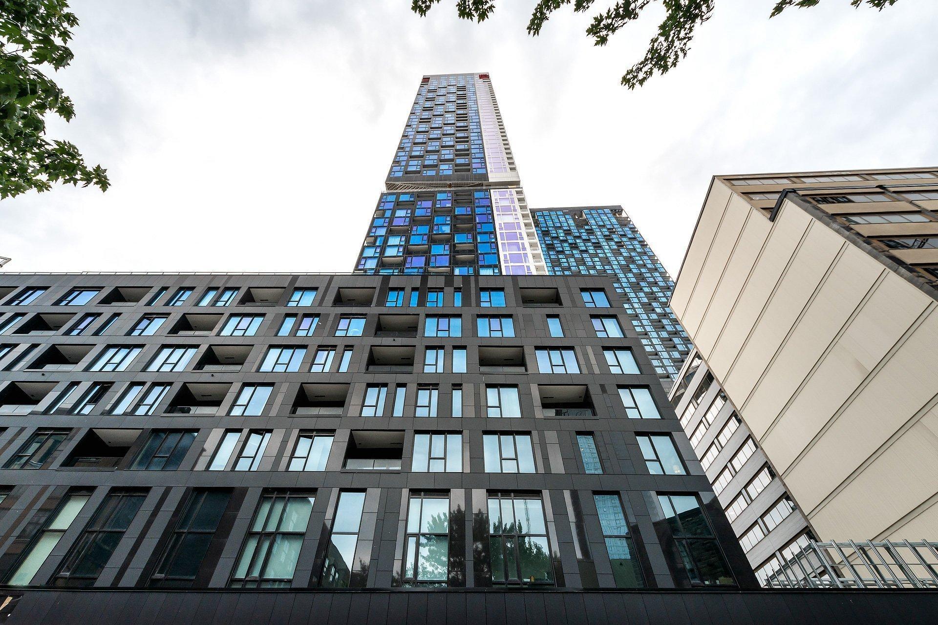 









1245


Rue De Bleury

, 3501,
Montréal (Ville-Marie),




QC
H3B0C2

